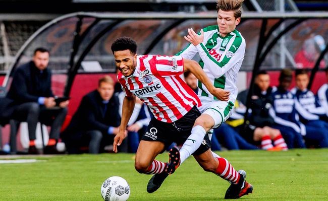 主题定位上 主题定位上